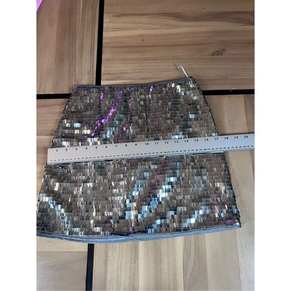 Endless blu silver sequence skirt‎ size small new w/tags - Picture 4 of 8